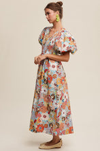 Load image into Gallery viewer, Flower Print Smocked Maxi Dress